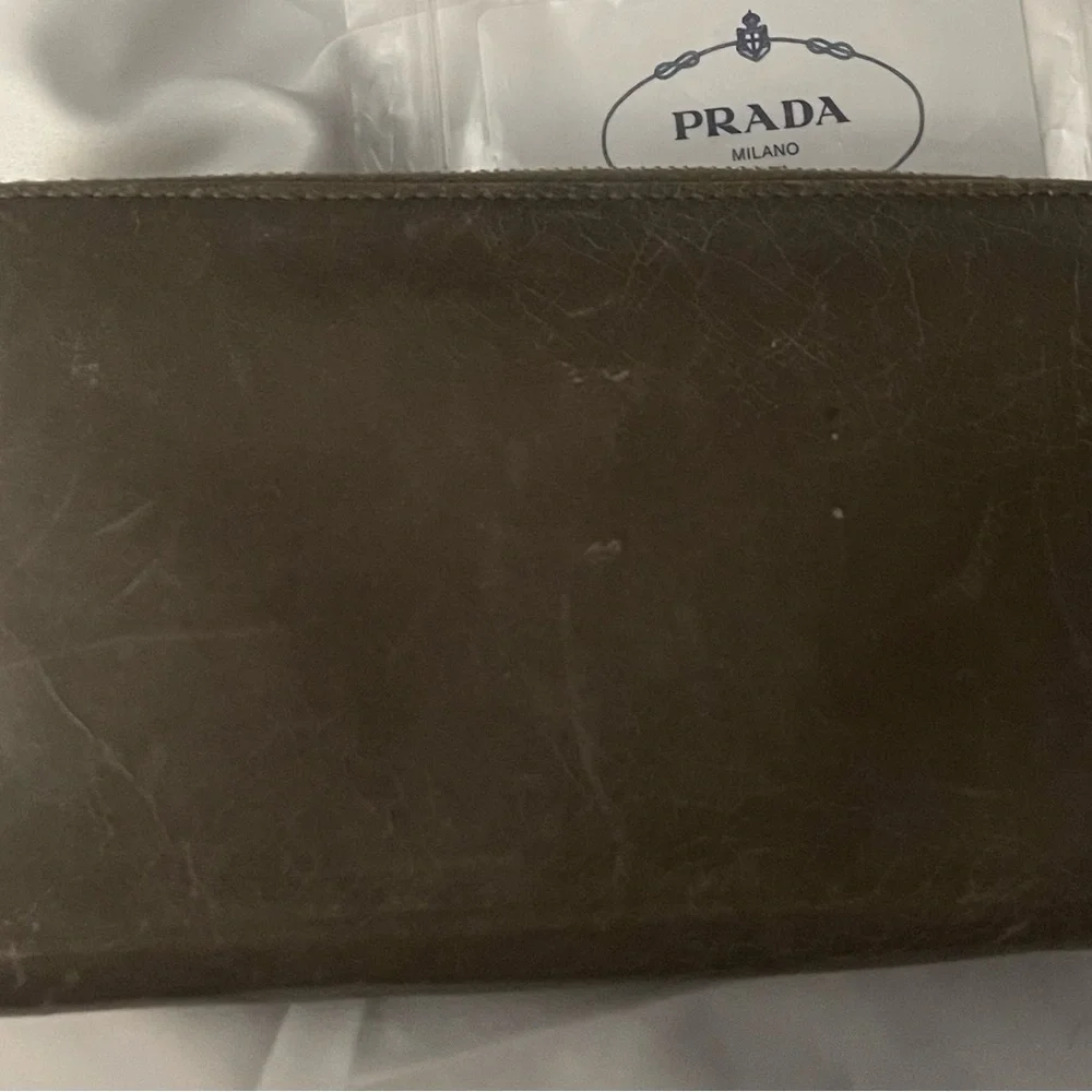 Prada Vitello shine F Argilla /beige Leather long wallet with Gold Details